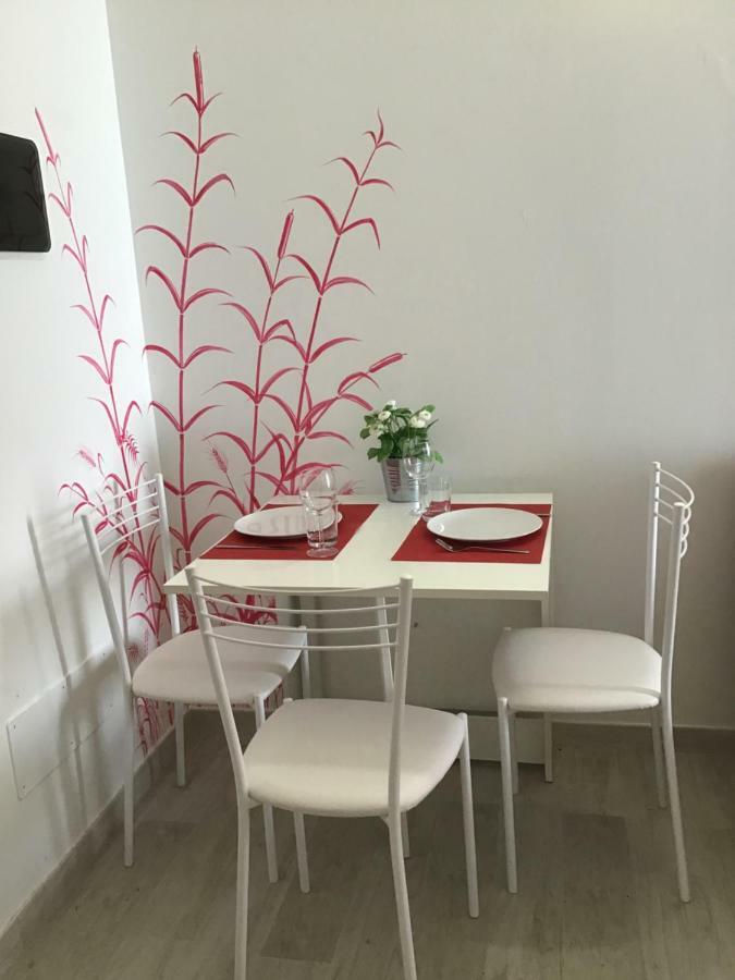 Appartamento Rubino - Lovely Little Flat 3 Minutes From Golf Club 5 Minutes From Lake Soiano Del Lago Buitenkant foto
