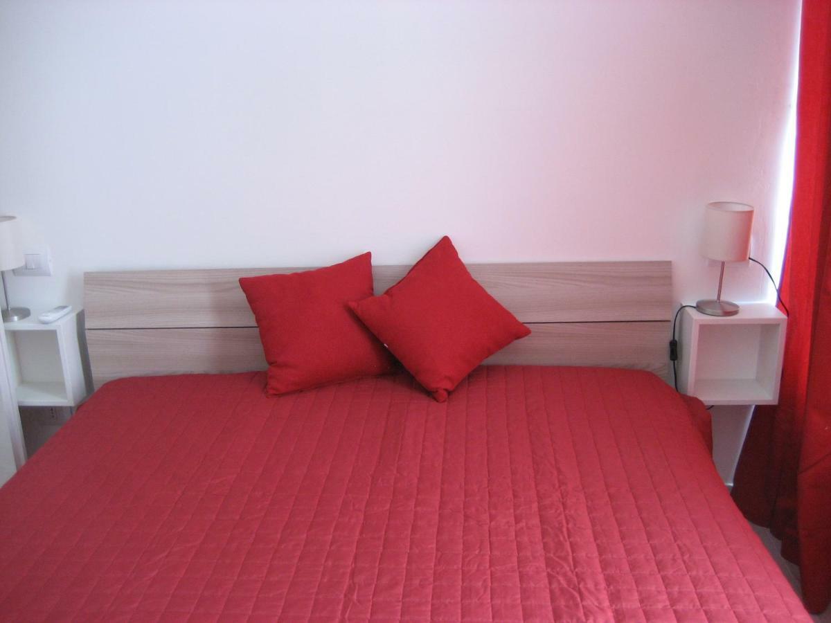Appartamento Rubino - Lovely Little Flat 3 Minutes From Golf Club 5 Minutes From Lake Soiano Del Lago Buitenkant foto